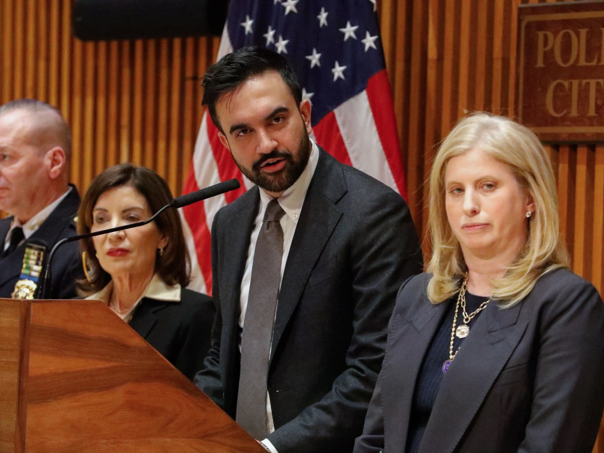 Mayor Zohran Mamdani speaks at One Police Plaza alongside Gov. Kathy Hochul and NYPD Commissioner Jessica Tisch