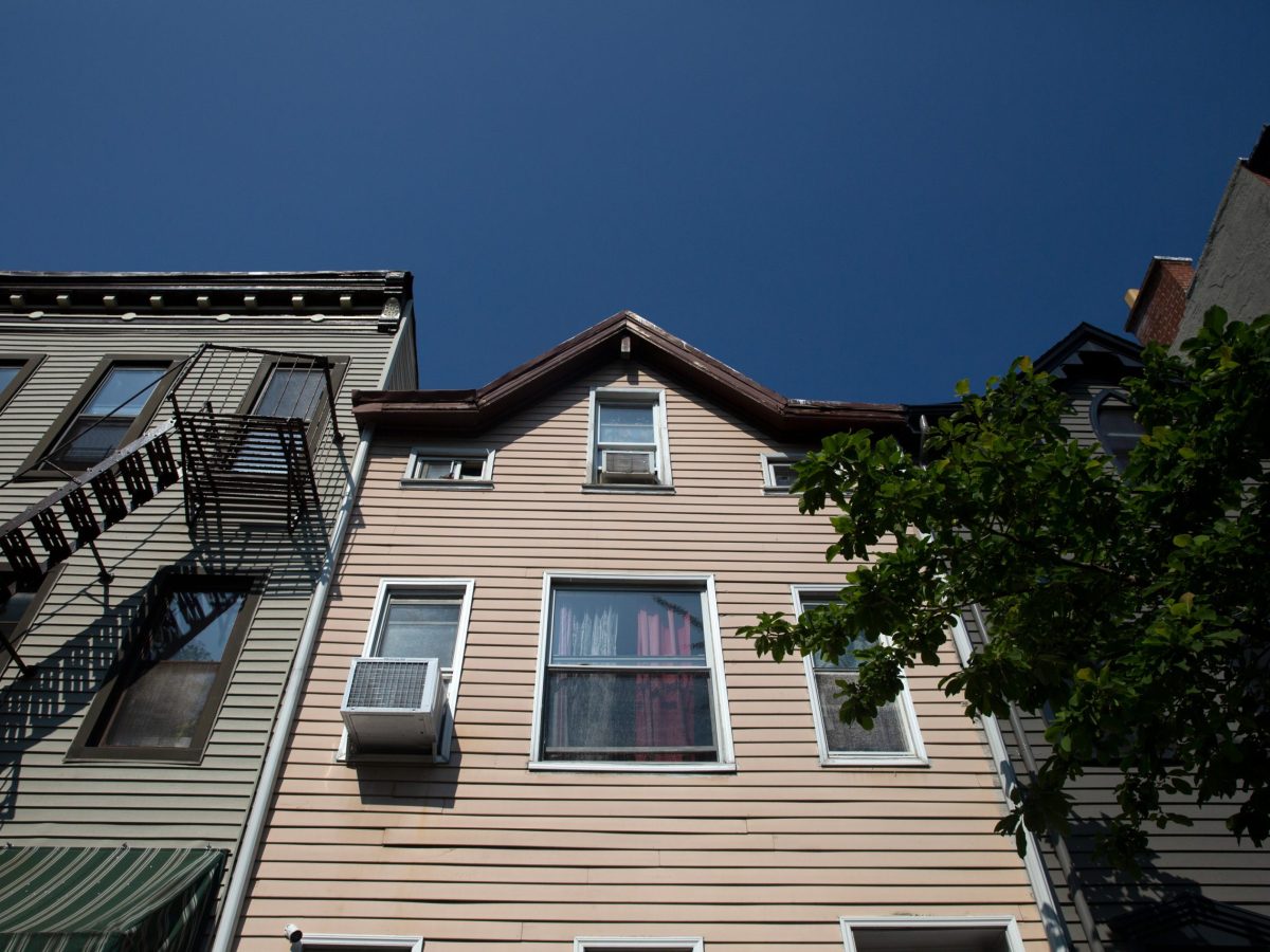 How to Snoop Through Property Records Like a Reporter