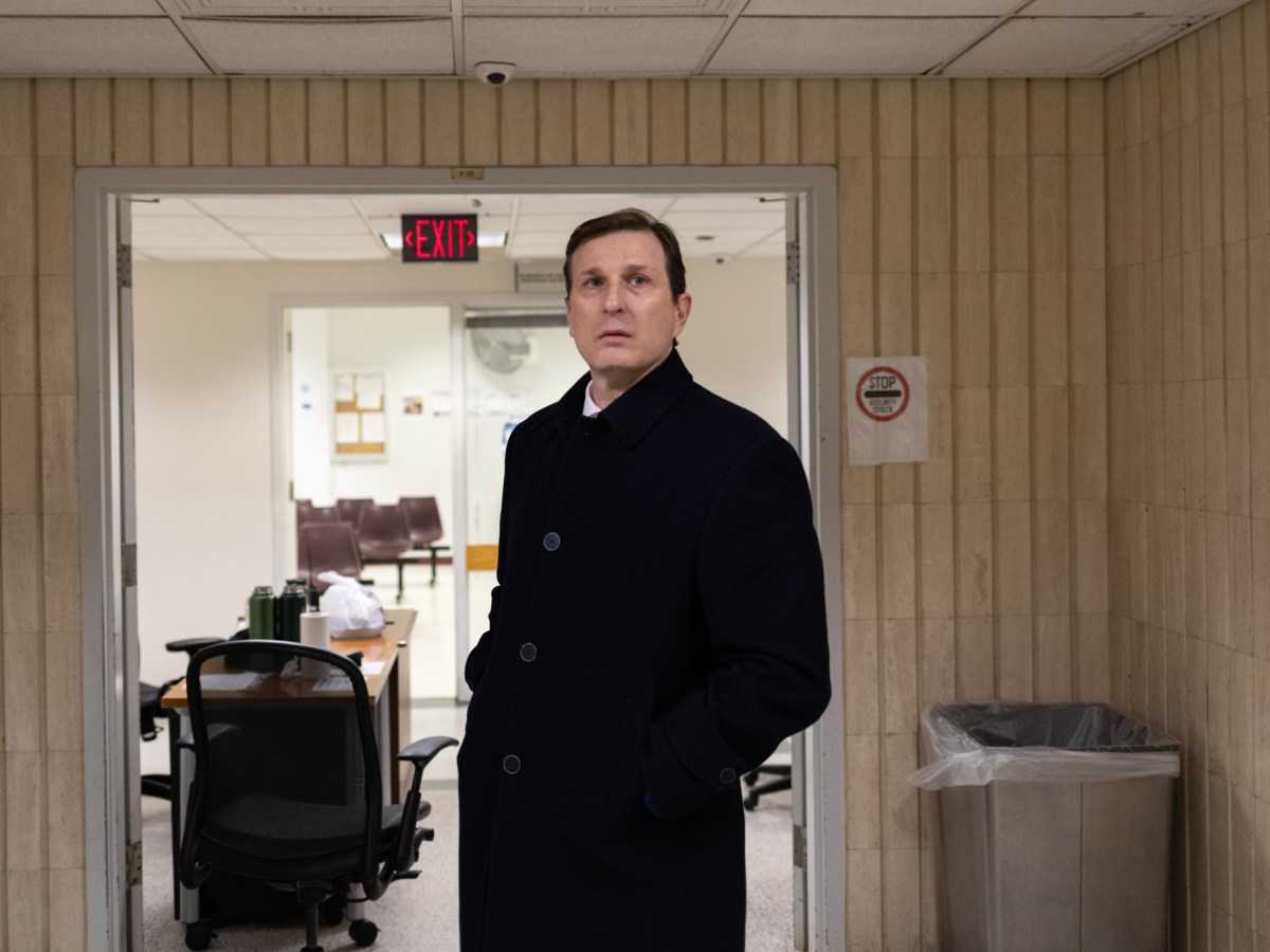 Congressional Rep. Dan Goldman waits to inspect immigrant detention facilities in 26 Federal Plaza,
