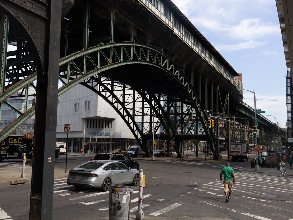 An elevated 1 train station provided transportation to a Columbia University campus on West 125th Street,
